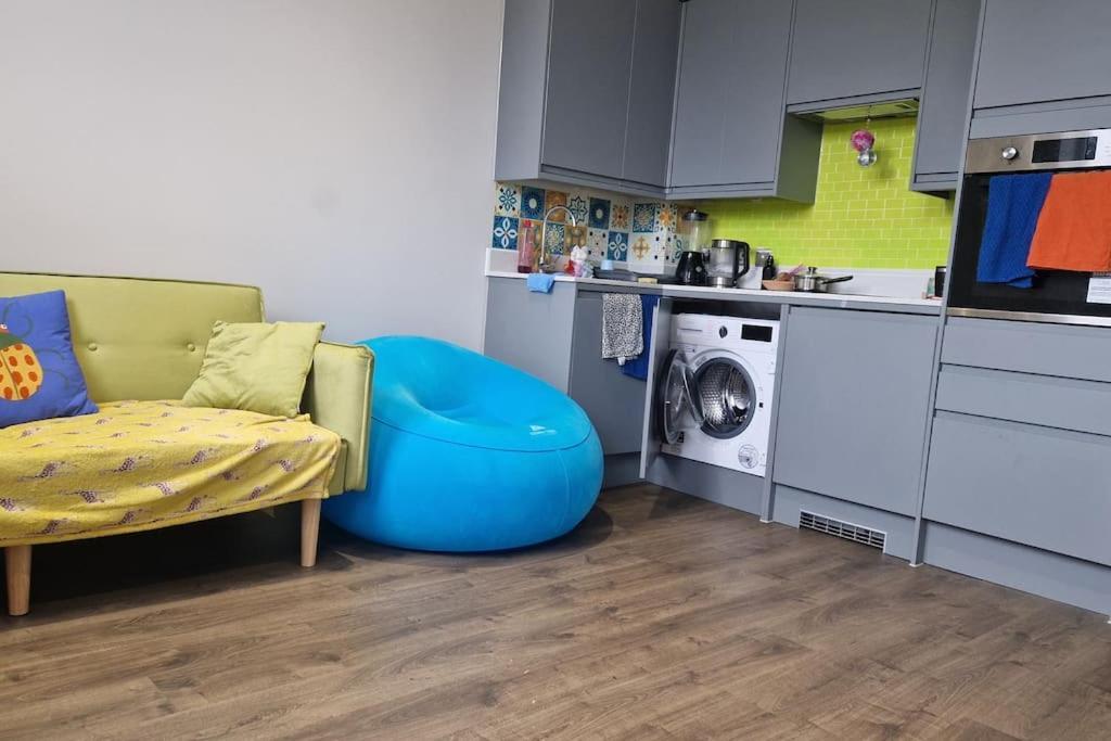 Stylish And Spacious New Flat Apartament Londra
